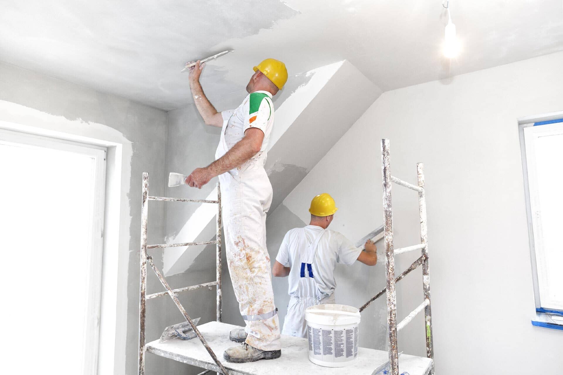 How Much Does It Cost To Plaster A Room in 2024?